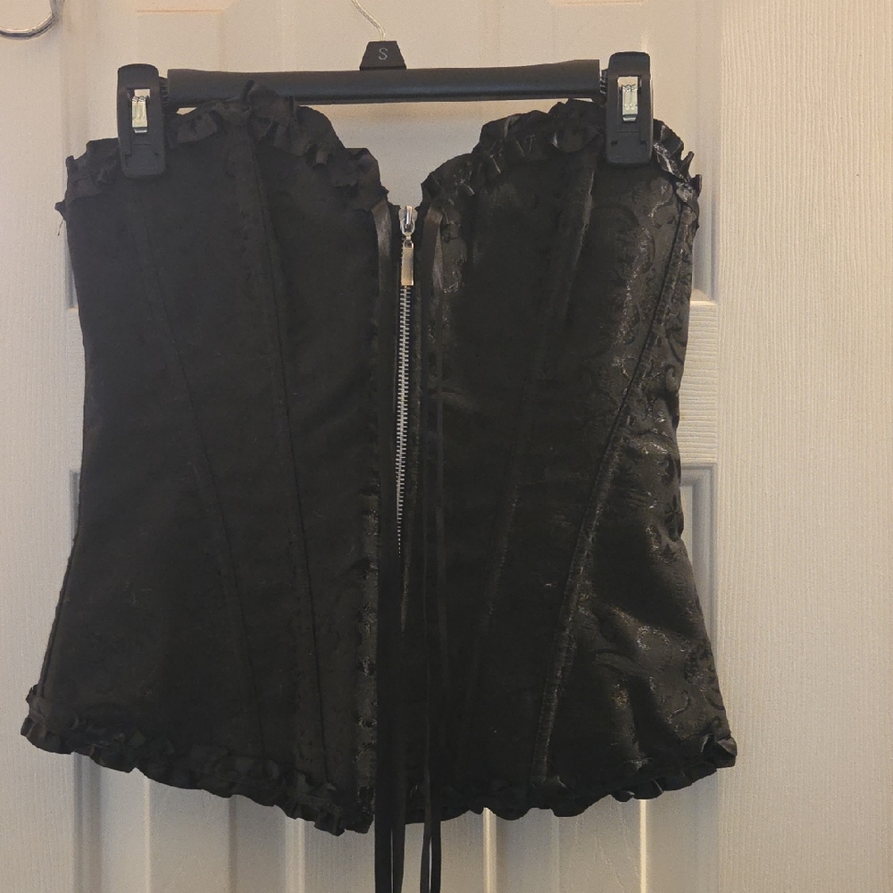 Adore Me Elegant Black Lace Corset